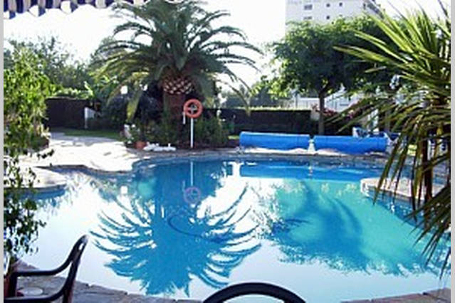 http://Another%20swimming%20pool