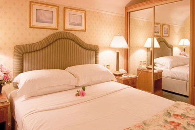 http://Bed%20Room