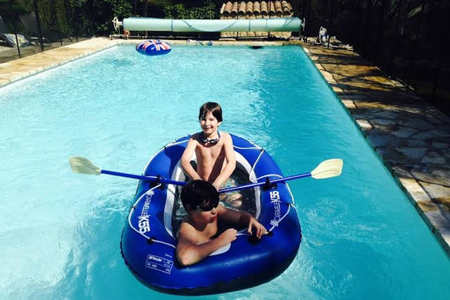 http://Grandchildren%20in%20the%20pool