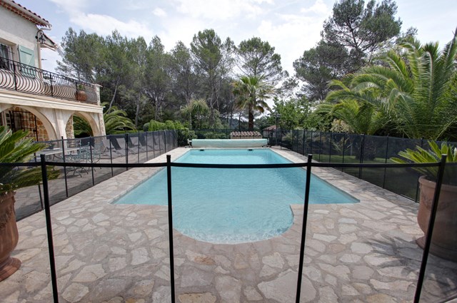 http://Secured%20heated%20swimming%20pool
