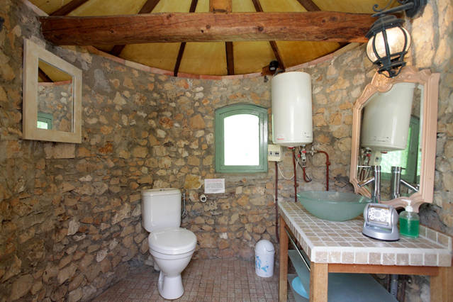 http://Pool%20area%20external%20toilet