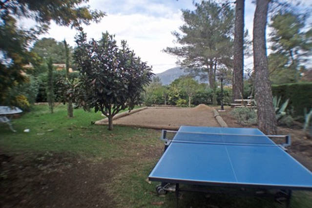 http://Boule%20Court%20with%20table%20tennis%20table
